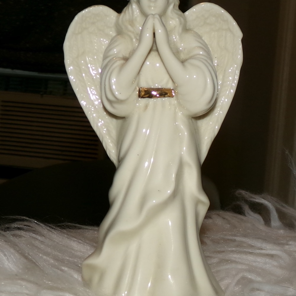LENOX Elegant Cream Angel Figurine with Gold Belt